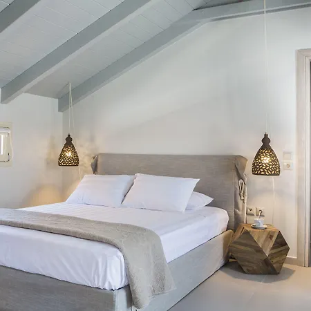 Marina Aparthotel 4*