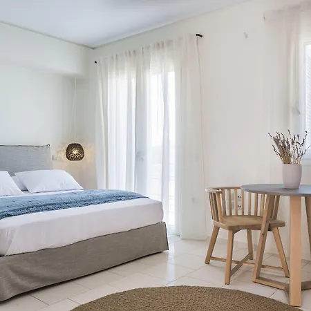 Marina Aparthotel 4*