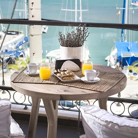 Marina Aparthotel
