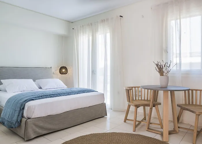 Marina Aparthotel 4*