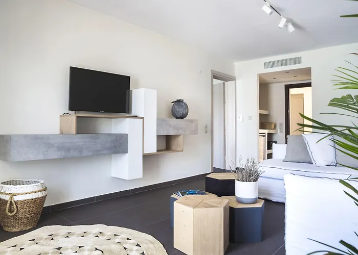 Aparthotel Marina 4*