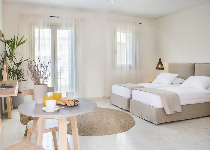 Marina Aparthotel 4*