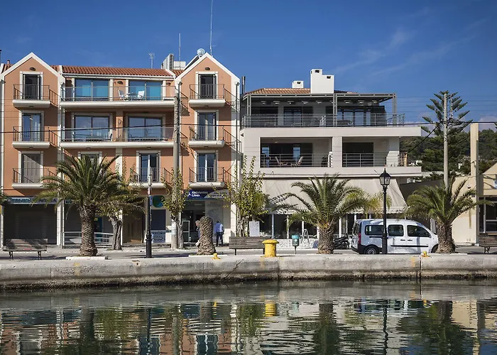 Marina Aparthotel 4*